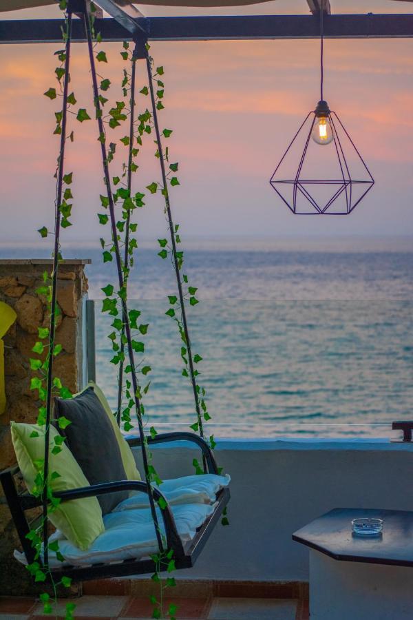 Agoulos Beach Hotel Argászi Kültér fotó