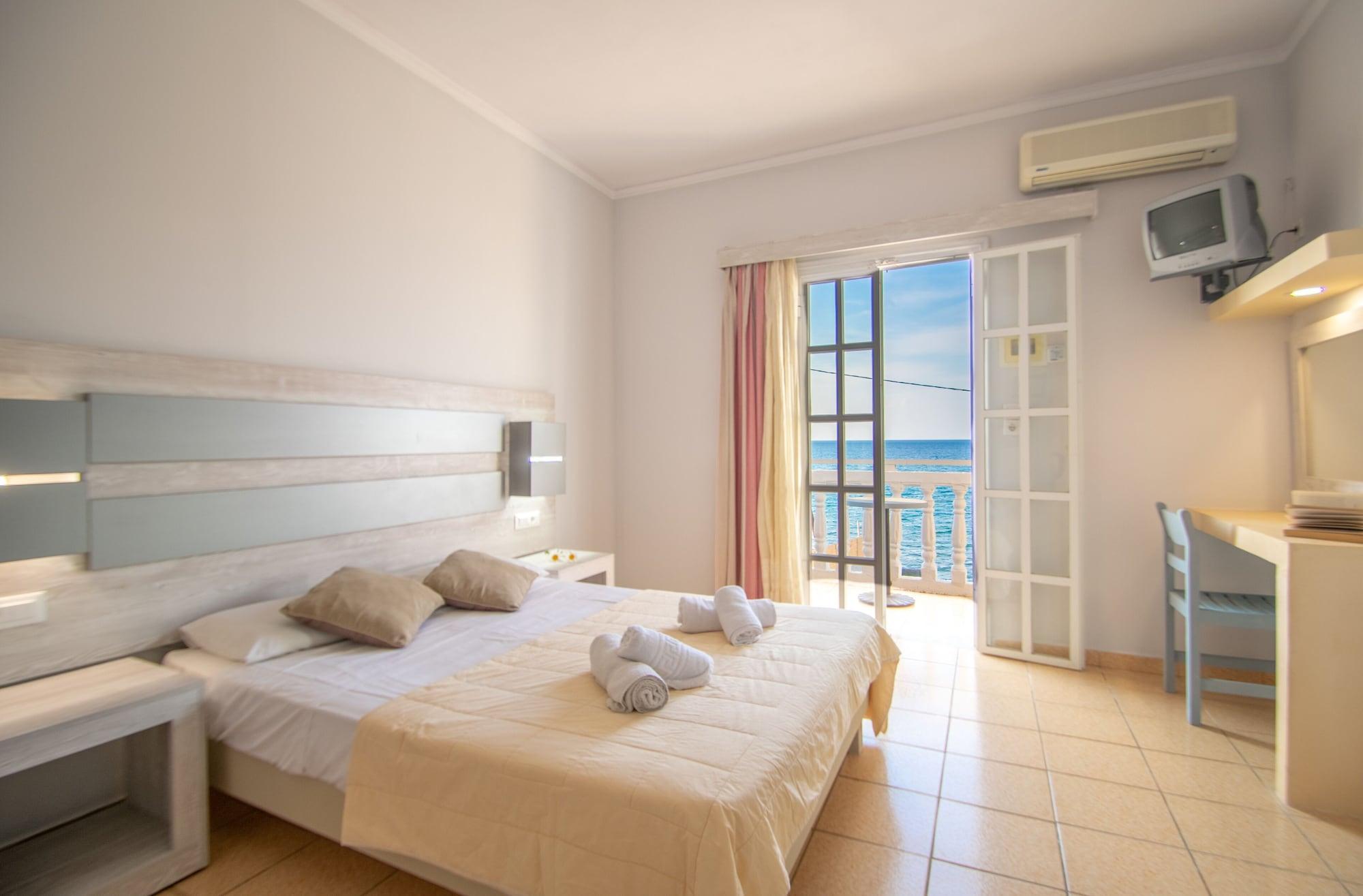 Agoulos Beach Hotel Argászi Kültér fotó