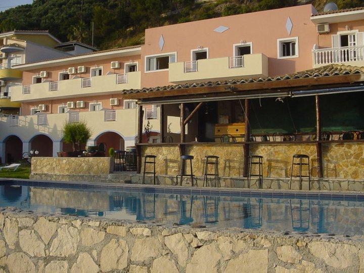 Agoulos Beach Hotel Argászi Kültér fotó